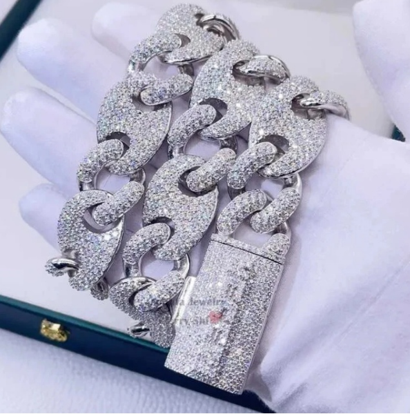 8" Iced Out Diamond Moissanite Bracelet