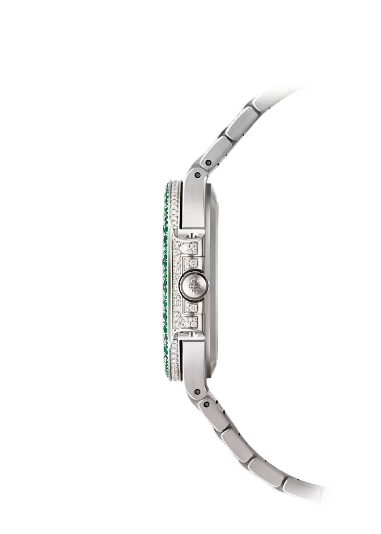 Nautilus 7118/1453G-001 Diamond Paved Dial with Green Diamond Markers in White Gold