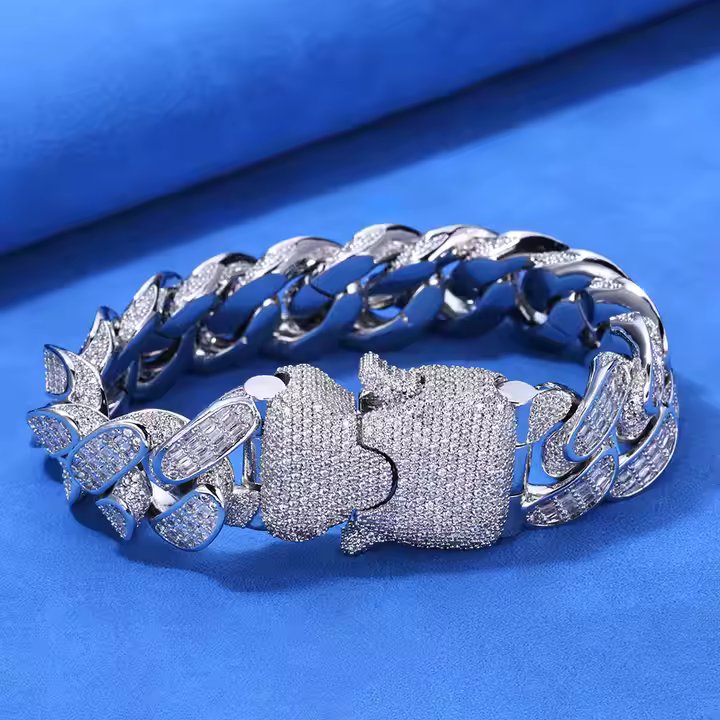 9" Bracelet 925 Sterling Silver Gold Plated 18mm VVS Moissanite LINK 