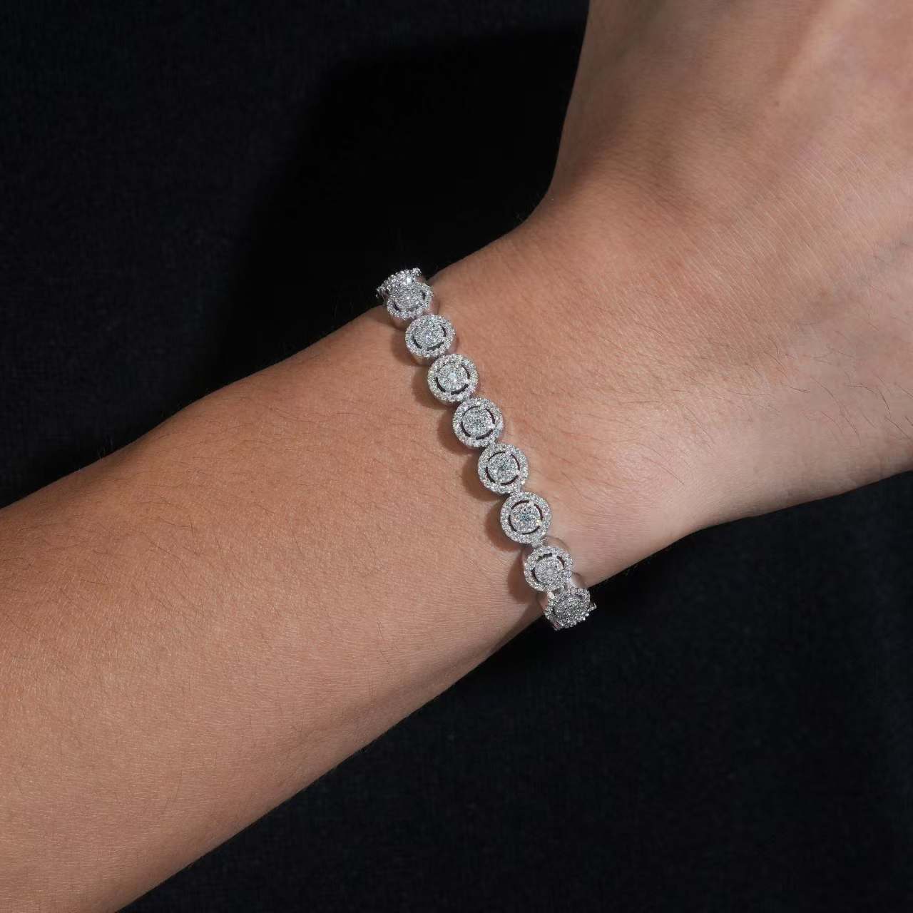 7-9" 10mm Circle Tennis Bracelet in S925 Silver with VVS Moissanite