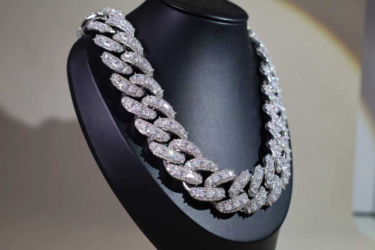 22mm Moissanite Baguette Cuban Link Chain